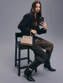 Allyn Structured Trapeze Tote Bag