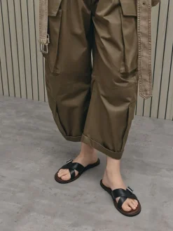 Anita Crossover Slides