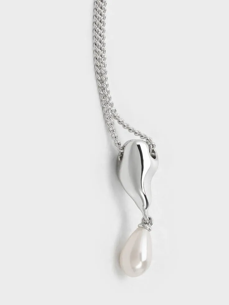 Corrine Teardrop Pearl Necklace