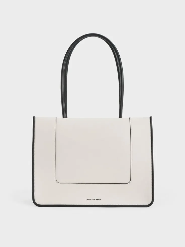 Daylla Tote Bag