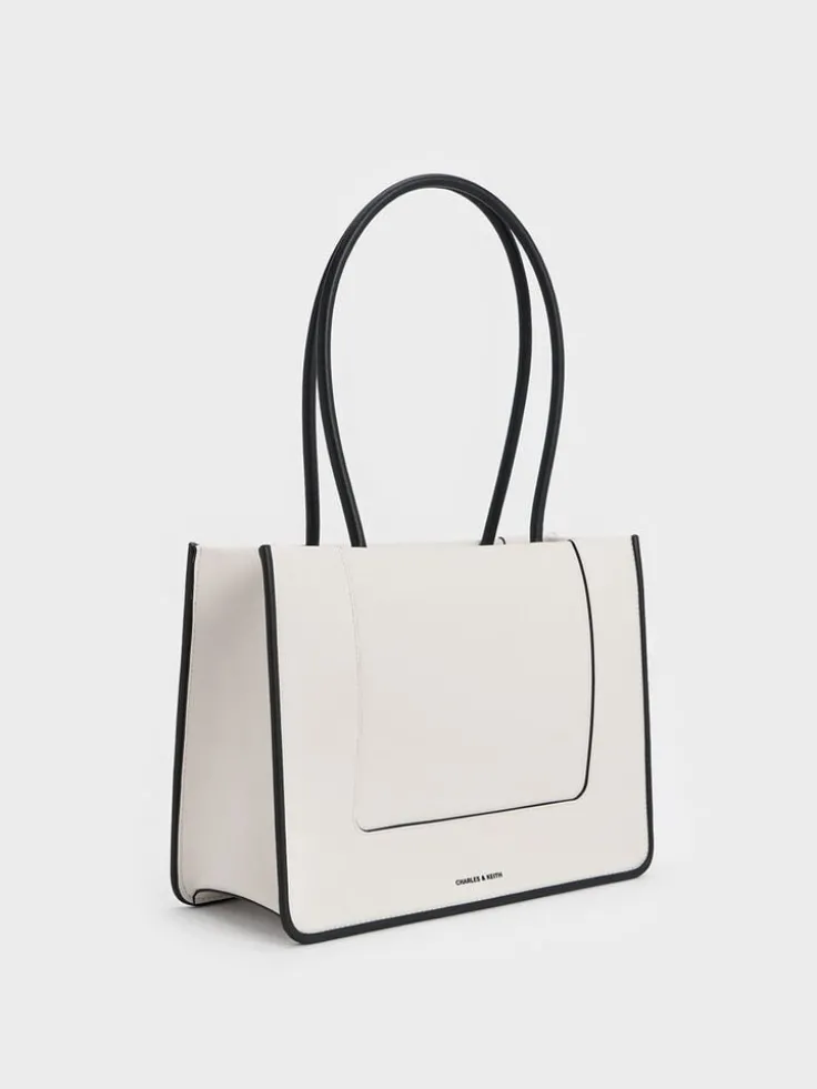 Daylla Tote Bag