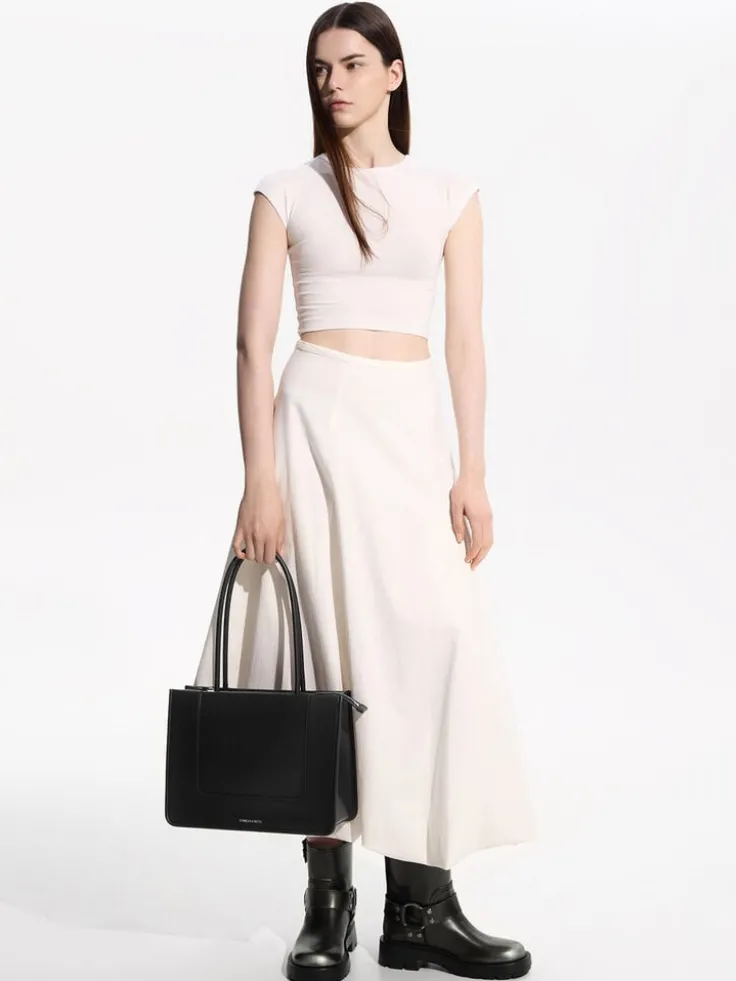 Daylla Tote Bag
