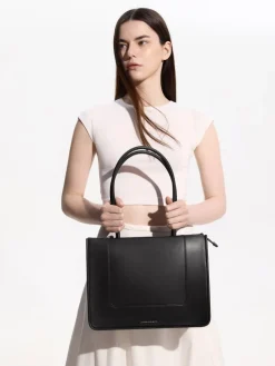 Daylla Tote Bag