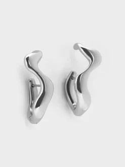 Emilia Wavy Drop Earrings