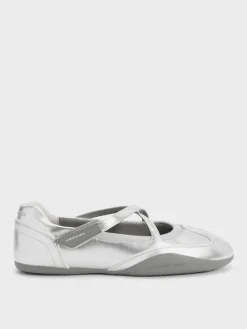 Mika Crossover Mary Jane Sneakers