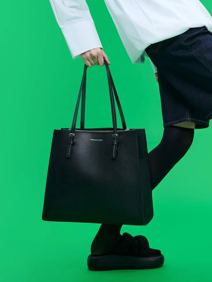 Sansa Tote Bag