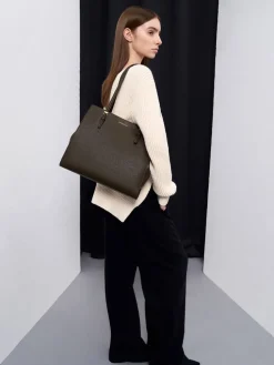 Sansa Tote Bag