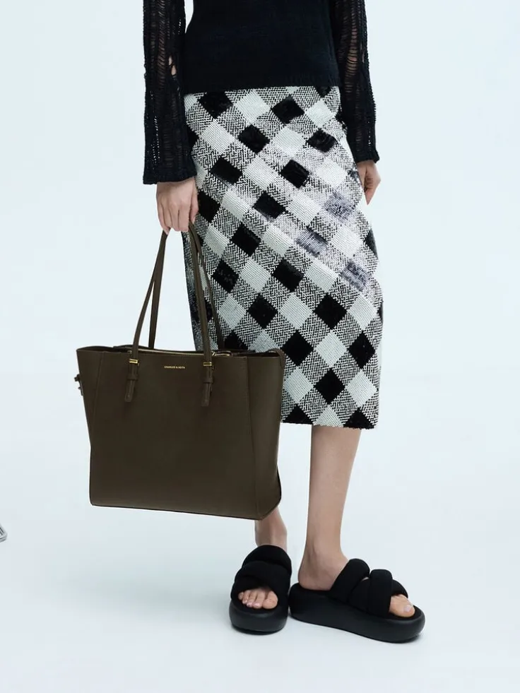 Sansa Tote Bag