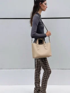 Shania Tote Bag
