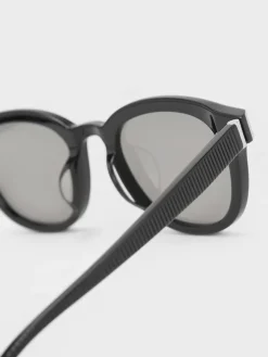 Violette Oval Sunglasses